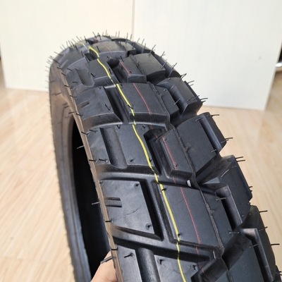 110/90-17 Pneus de moto Tubes intérieurs en caoutchouc naturel en acier Nylon pour une longue durée de vie