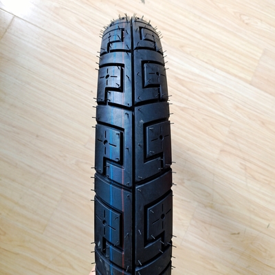 90/90-18 Pneus ronds en caoutchouc noir pour motocyclettes pour OEM Acceptable et 6pr/8pr Ply Rating