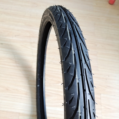 6PR/8PR Contenu en caoutchouc 35%-55% Pneus de moto de rue 45/90-17 50/90-17 pour pièces de moto