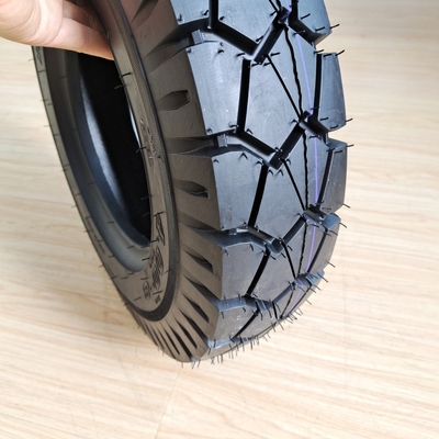 Pneus de moto acceptés OEM Pneus haute vitesse 4.00-8 avec nylon en acier caoutchouc naturel