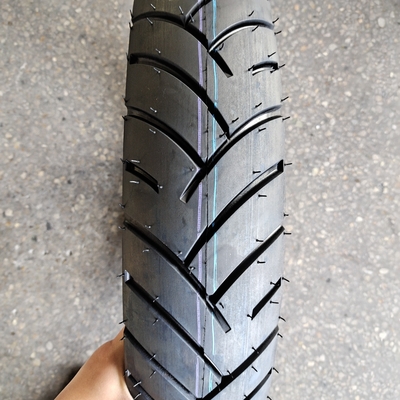 Super 110/80-17 Pneus de moto avec 35% à 55% de caoutchouc et boîtier résistant