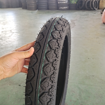 80/100-14 14 pouces pneumatique sans tube de moto fabriqué en caoutchouc naturel et OEM acceptable