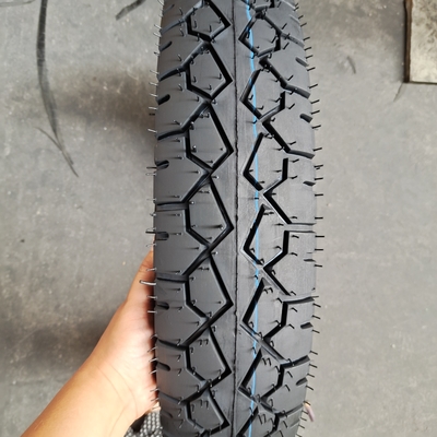 Pneus pour motocyclettes Pneus 110/90-16 avec teneur en caoutchouc naturel de 35% à 55%