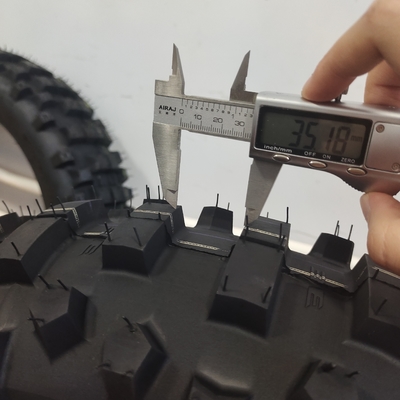 140/80/18 140/80 r18 Pneus de moto pour le marché sud-américain 150 km/h