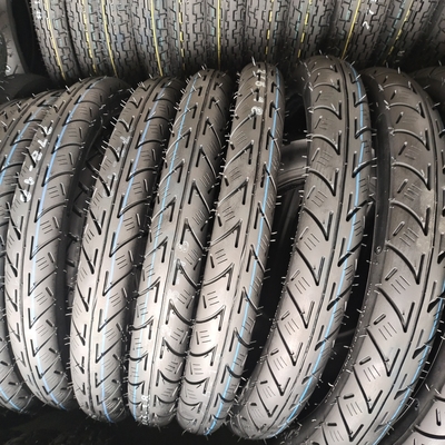 Accessoires de motocyclettes 17 pouces boîtier de pneu pour les besoins du marché africain
