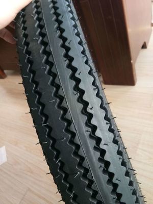 4.50-18 4.00-19 170/80-15 4.50-18 180/80-14 Pneus de moto pour motocycle 4 PR Ply Rating