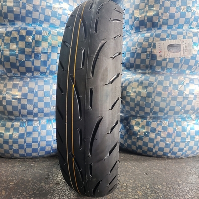 Le marché du Moyen-Orient doit avoir des pneus de moto 120/70-17 avec 35% à 55% de caoutchouc