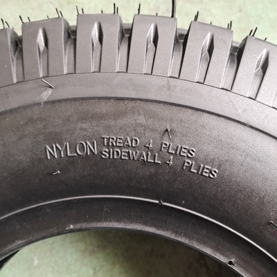 Remplacez votre pneu de moto Bajaj 4.00-8 par un 1.