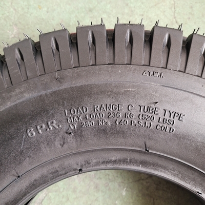 Remplacez votre pneu de moto Bajaj 4.00-8 par un 1.