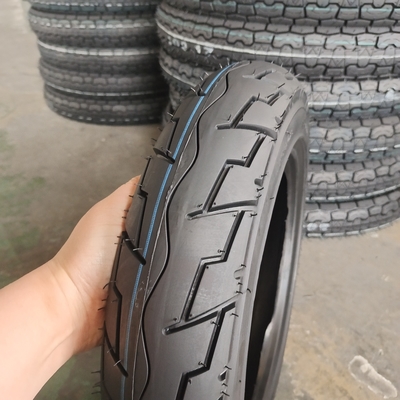 Pneus de moto sans tube 3.50-10 3.00-10 avec matière première en caoutchouc naturel acier nylon