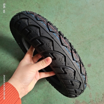 Pneus sans tube de motocycle 3.50-10 avec couleur noire et caoutchouc naturel