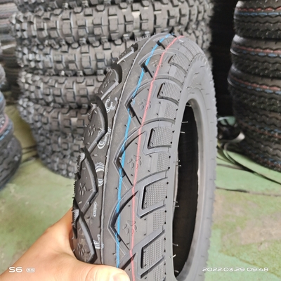 Pneus sans tube de motocycle 3.50-10 avec couleur noire et caoutchouc naturel
