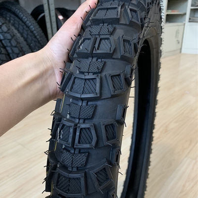 Découvrez la différence avec le boîtier de pneus Tvs King pneus de tricycle pneus de moto 17