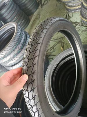 Thaïlande Pneus de moto 60/100-17 70/100-17 Pneus avec boîtier et taille du pneu