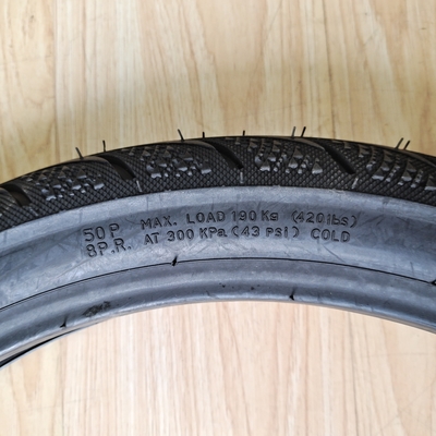 Pneus de moto 80/90-17 pour les Philippines Délai de livraison dans les 25 jours