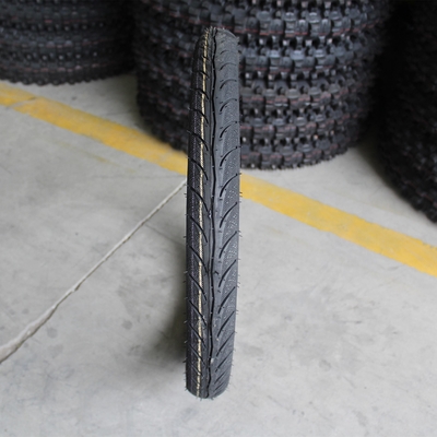 Pneus et roues de moto de 17 pouces Pneus tubulaires en caoutchouc Pneus sans tube 2.25-17 2.50-17