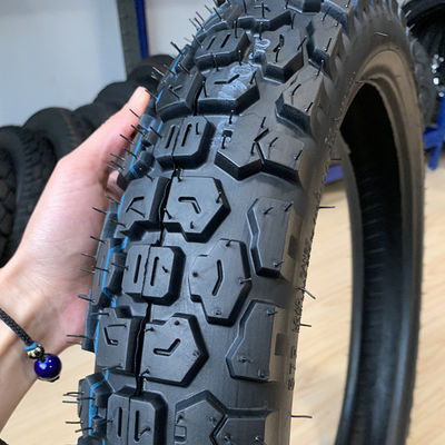 Pneus à moteur abordables 90/90-18 avec boîtier et 35% à 55% de caoutchouc