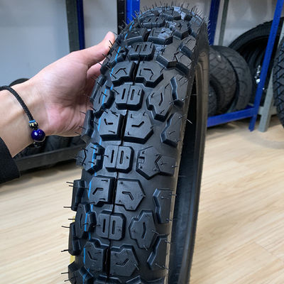 Pneus à moteur abordables 90/90-18 avec boîtier et 35% à 55% de caoutchouc