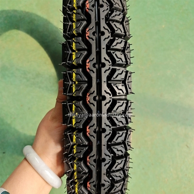 300/18 boîtier de pneus de motocyclette solide 3,2/3,4 kg pour le marché mexicain