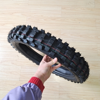 Matériau en nylon de caoutchouc naturel en acier 17" 18" 19" 21" pouces pneu de moto pour le motocross