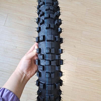 80/100-21 Pneus naturels en caoutchouc pour motos L'équilibre parfait entre performance et durabilité