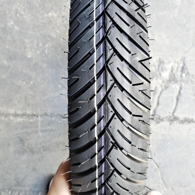 13000PCS Charge QTY/40'HQ 6PR/8PR Pneus de moto routiers 120/80-17 100/90-17 110/80-17 120/70-17 90/90-17