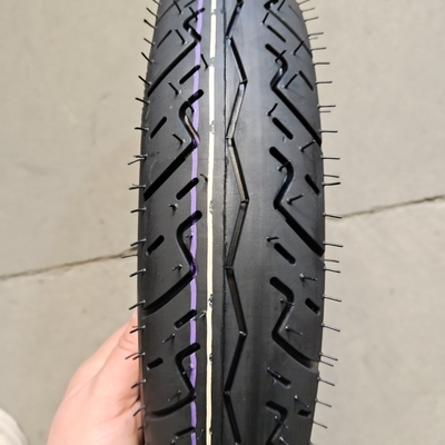 Obtenez les meilleures performances avec des pneus de moto 150/70/17 et un boîtier de pneus durable
