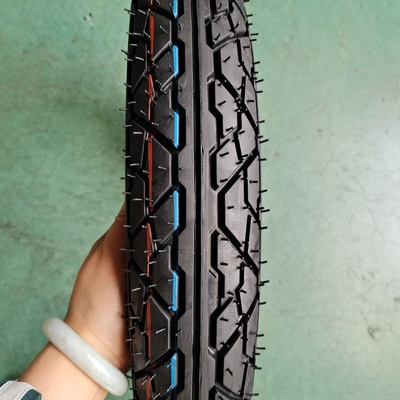 Obtenez les meilleures performances avec des pneus de moto 150/70/17 et un boîtier de pneus durable