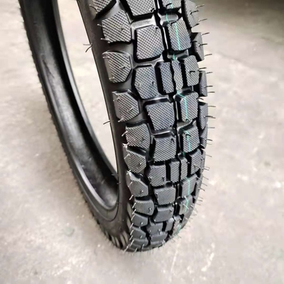 Pneus de moto 2.75-17 Enveloppe de pneu sans tube avec technologie avancée