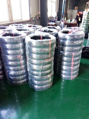 3.25 19 Pneus de moto avec port de chargement Qingdao et durée de vie de 20000 KM