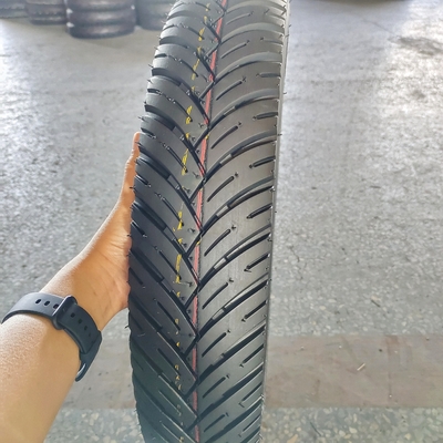 4.2kg Poids pneu de moto en caoutchouc doux 100/90/18 120/80/17 100/90-17 120/70/17 909017