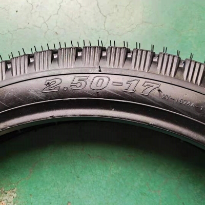 10.5 Résistance à la traction 2.50 17 Pneus de moto 20000 KM Durée de vie et conception durable