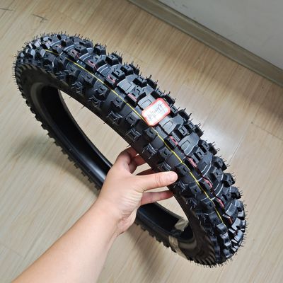 Pneus de motocyclettes en nylon sans tube 80/100-19 destinés au marché africain et destinés au remplacement/réparation