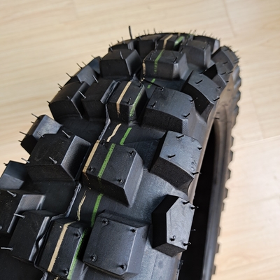 Pneus de moto 110/90-18 pour le marché africain Délai de livraison dans les 25 jours