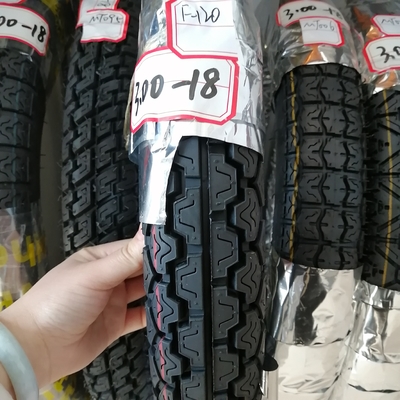 Boîtier de pneu direct 3.00 18 Pneus de moto 300-18 avec 35% à 55% de caoutchouc