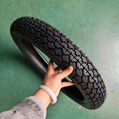 90/90-18 Pneus de course pour motocycle Pneus sans tube Durable Durée de vie 20000 KM Boîtier de pneu