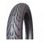 10.5 Résistance à la traction 15 pouces Pneus de moto Qingdao Port avec durable