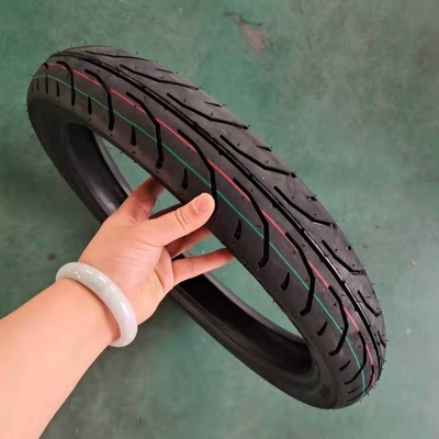 80/90-17 Pneus et tubes intérieurs de motos adaptés aux conditions routières des Philippines