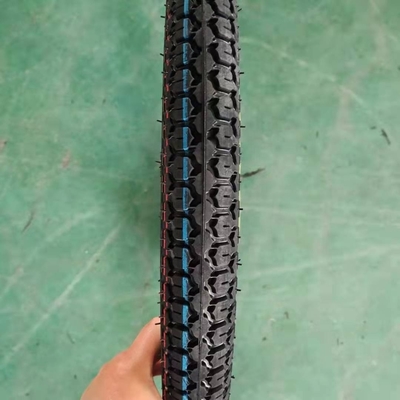 5000 pièces par jour Résistance à la traction 10,5 Pneus de moto chinois 2,25 X 19 Crédible