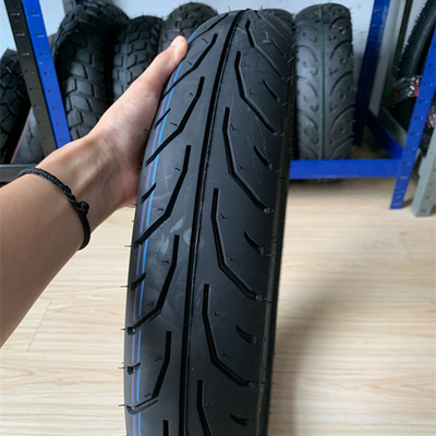 Des pneus de moto sans tube 90 90 17 pour une meilleure performance