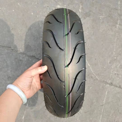 Contenu en caoutchouc de 35% à 55% Pneus de moto 130/90-10 6Pr sans tube pour le marché africain