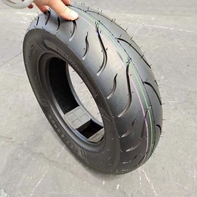 Contenu en caoutchouc de 35% à 55% Pneus de moto 130/90-10 6Pr sans tube pour le marché africain