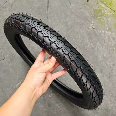 35% à 55% de teneur en caoutchouc des pneus de moto 70/100-17 à votre avantage