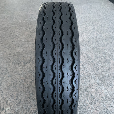 5000 pièces par jour Capacité de pneus de moto 400-8 LLantas Ceat 4.00-8 avec boîtier de pneus