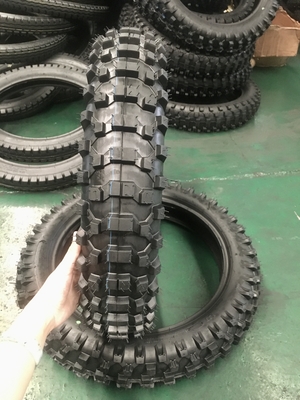 350 kg Capacité de charge 110/90-16 110/90/16 Pneus de moto sans tube pour le tout-terrain