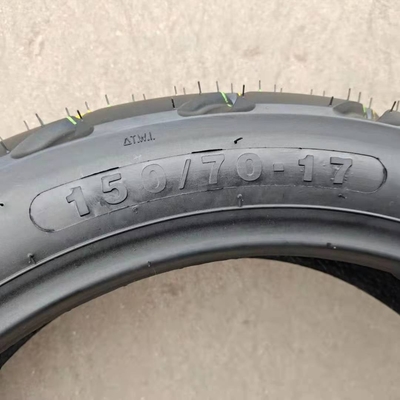 Le modèle de conception approfondie du pneu de moto 150/70-17 150/80-17 160/60-17 160/70-17 160/80-17