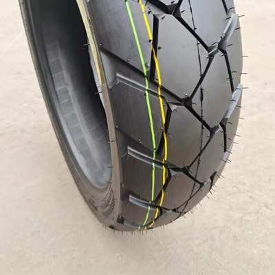 Le modèle de conception approfondie du pneu de moto 150/70-17 150/80-17 160/60-17 160/70-17 160/80-17