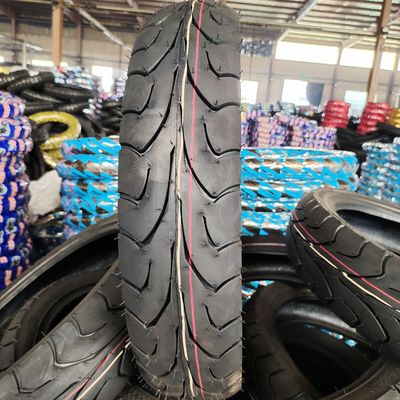 110/70-17 Pneus de moto 110/70/17 Pneus à motifs Casing pour le marché sud-américain