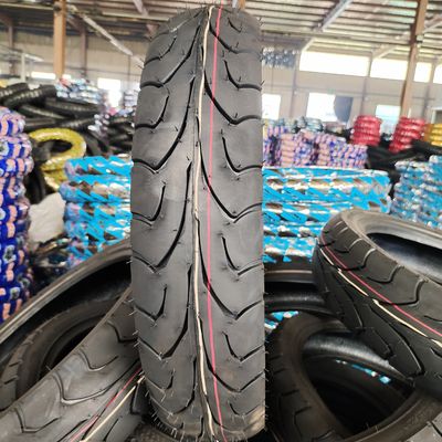 110/70-17 Pneus de moto 110/70/17 Pneus à motifs Casing pour le marché sud-américain