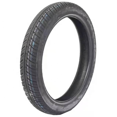 5000 pièces par jour Capacité de production Design profond 110/90-13 Pneus de moteur en caoutchouc naturel